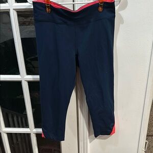 UA Cropped Leggings with Pink Trim